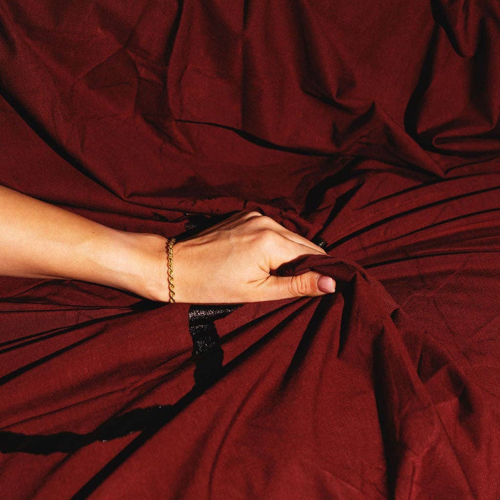 Yoni Pleasure Palace - Wholesale Fitted sheets - Bamboujee Waterproof Sheet - Moon Blood4