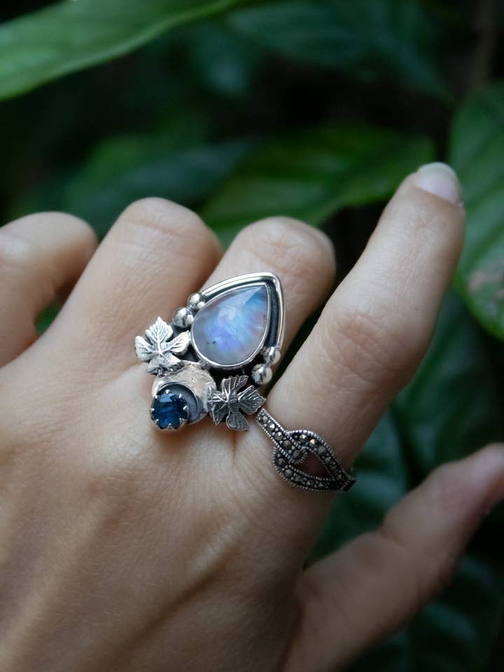 Night Garden Glow – Moonstone & Kyanite Ring, AR-7683 for wholesale by Ambra Jewels