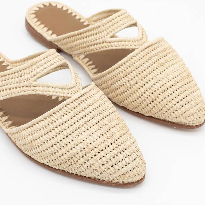 Beige Moroccan Raffia Slippers, Raffia shoes, raffia flats for wholesale on Faire7