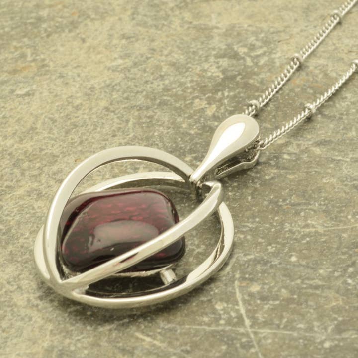 Miss Milly Limited – wholesale Pendant/charm necklace – Aubergine Ellipse Pendant1