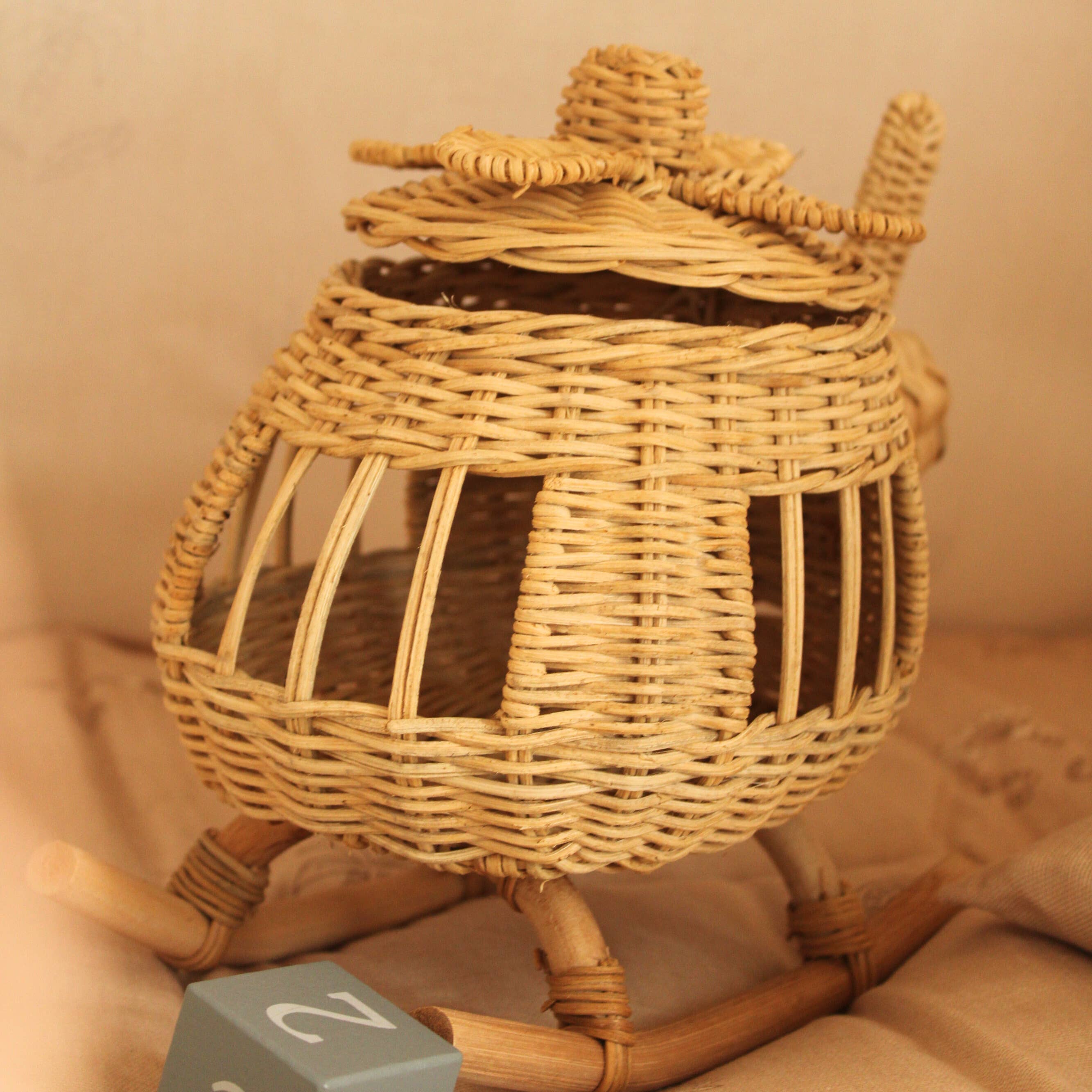 Tiny Humans - Wholesale Speelgoedvliegtuig - Kinderen - Rieten helikopter speelgoed1