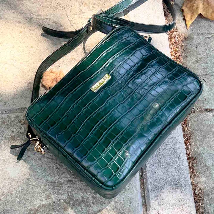 Sac bandoulière rectangulaire en cuir vert THE CODE pour la vente par THE CODE