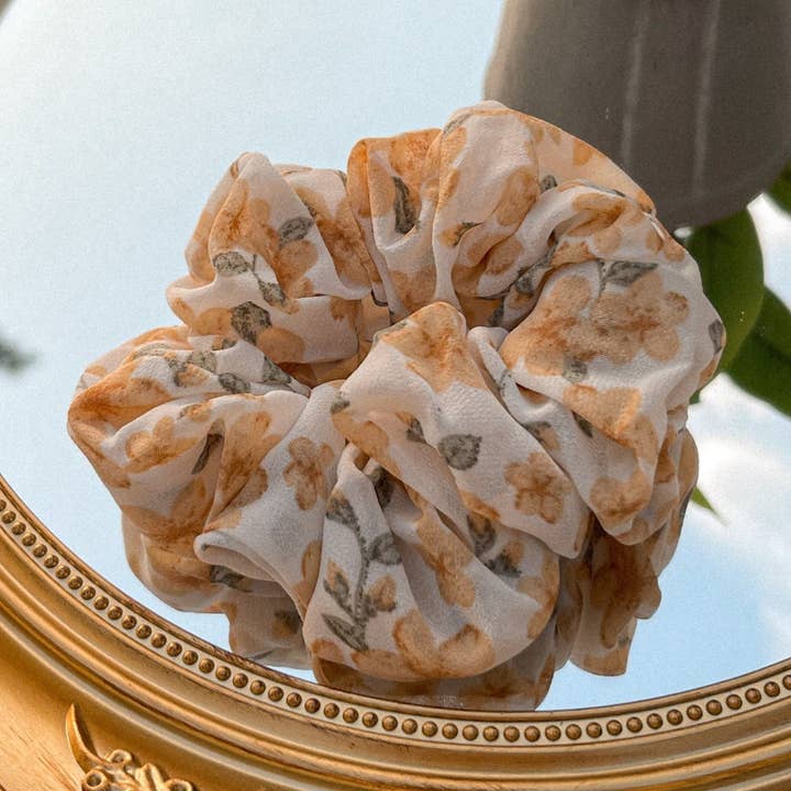 Coleteros florales transparentes | Coleteros de flores de gasa | Coleteros de verano | Coleteros de moda | Accesorios para el cabello para mujer para venta al por mayor de Normanco