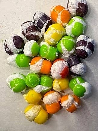 CARLA'S FREEZE DRIED TREATS LLC. - Wholesale Hard Candy - Freeze Dried Sweet and Sour Puffs (sweet tarts)1