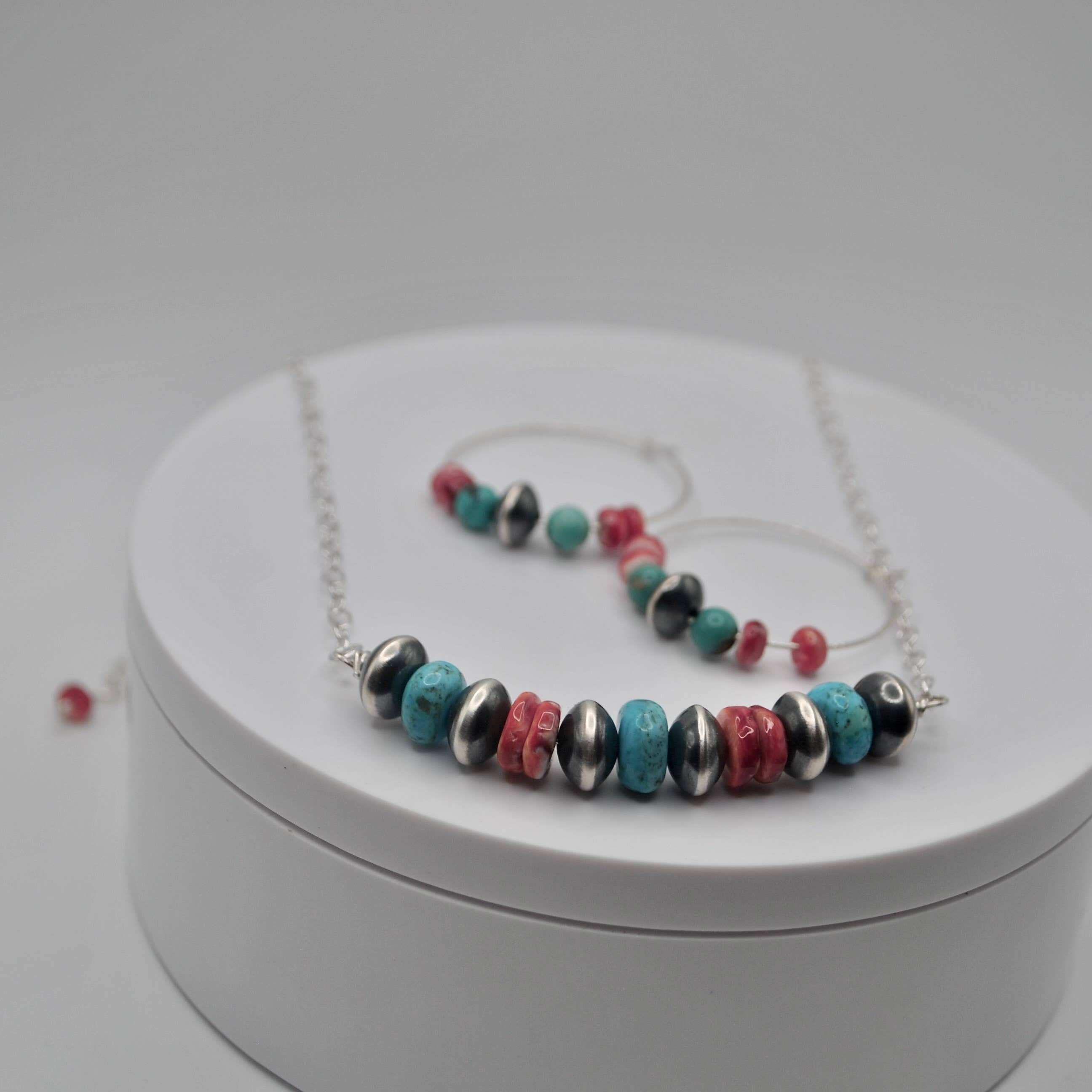 Ella Elisabeth Designs - Wholesale Beaded/Pearl Necklace - Navajo Pearl, Spiny Oyster Shell and Turquoise Bar Necklace 4