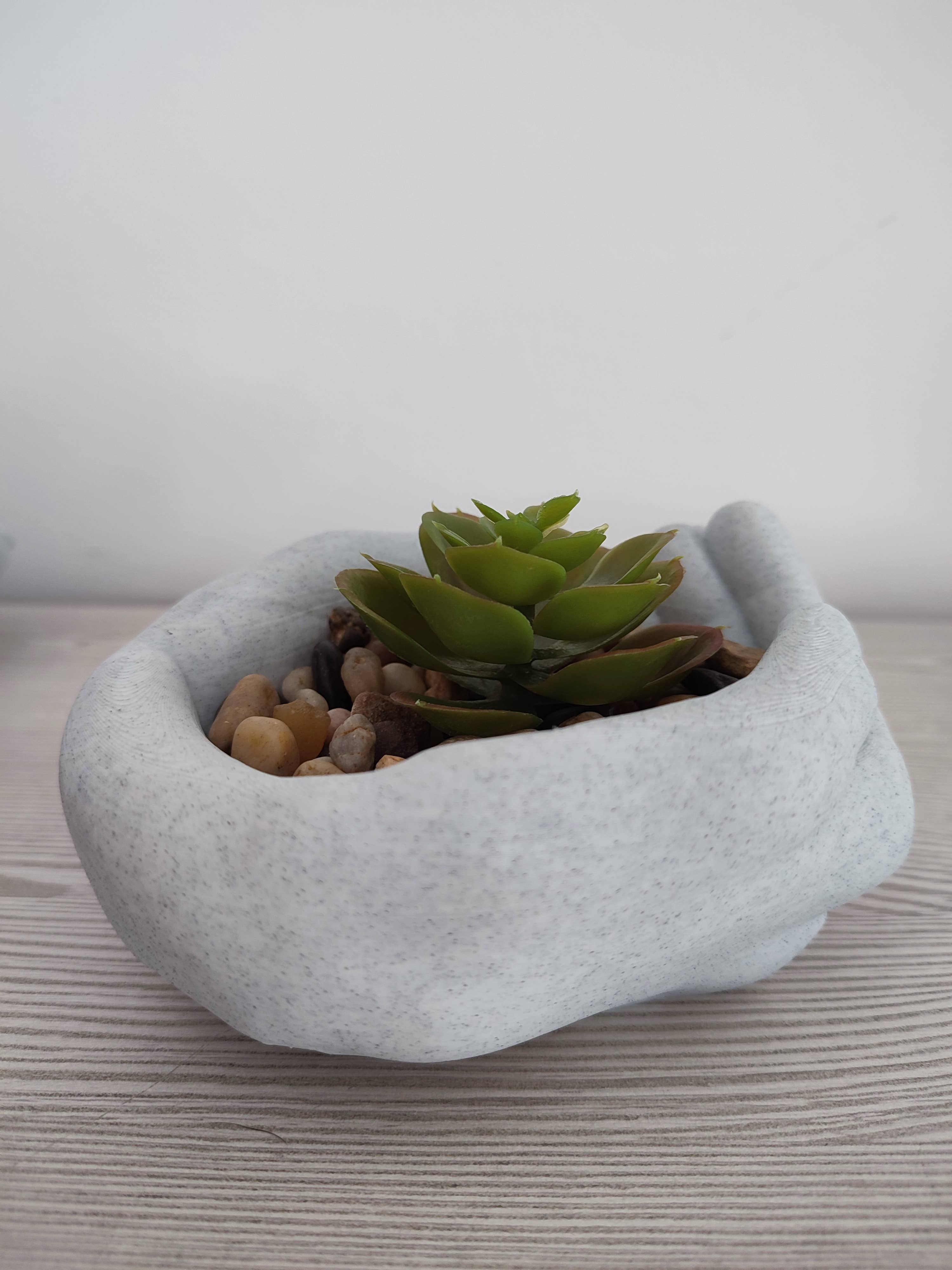 3DROOTS - Venta al por mayor Macetas - Maceta con forma de manos humanas9