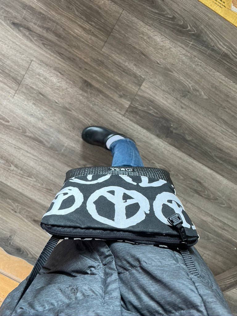 OlovesM.com - Wholesale Crossbody Bag - Women's - Stella Black Cross Body Purse-Peace3