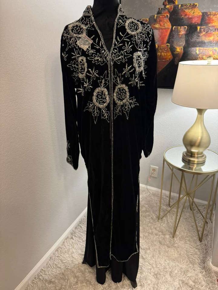 Sandy Abaya for wholesale by Bonita Style