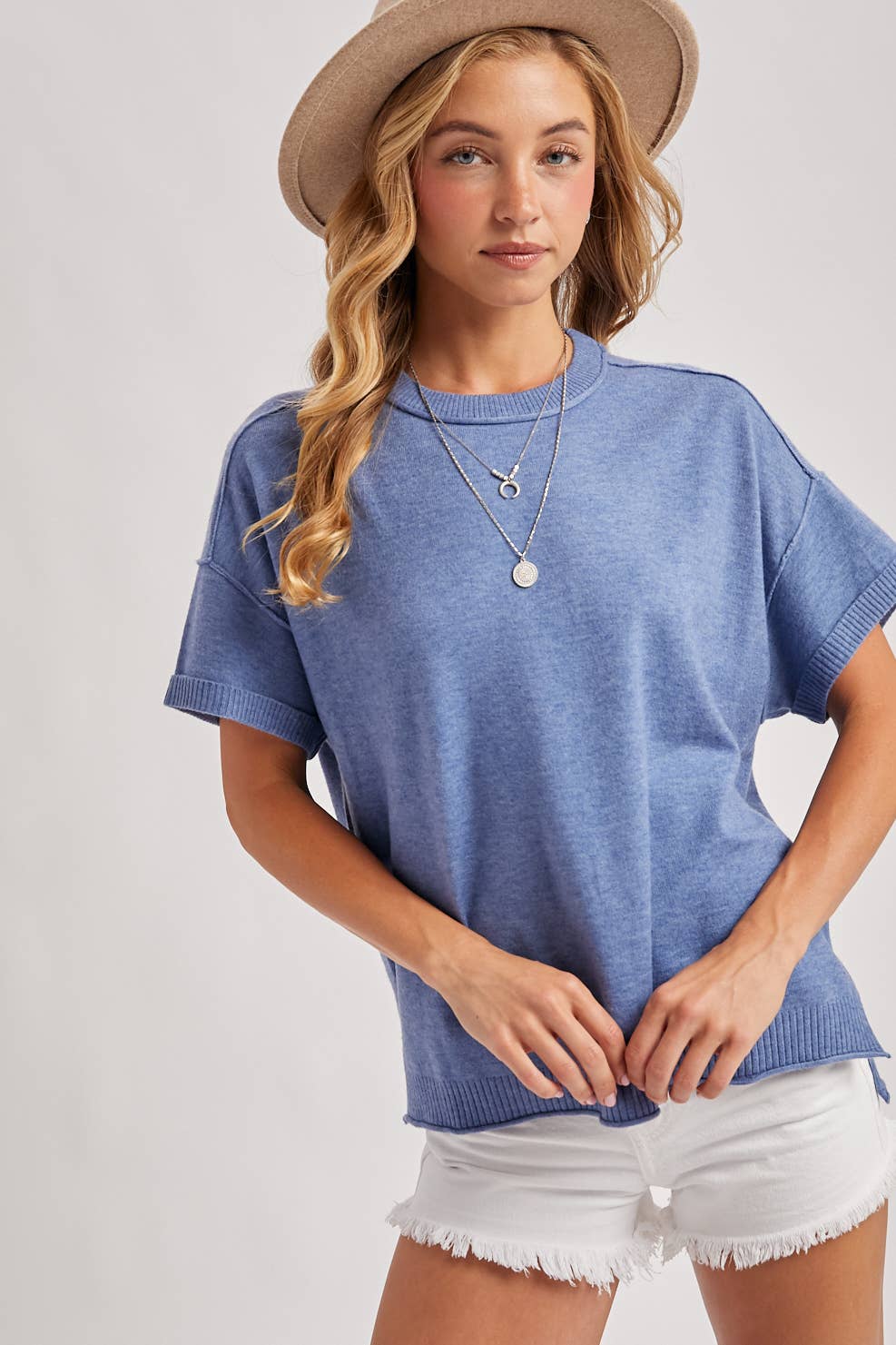 Bluivy - Venta al por mayor Jersey corto de punto - Mujer - CAMISETA DE PUNTO CON CUELLO REDONDO1