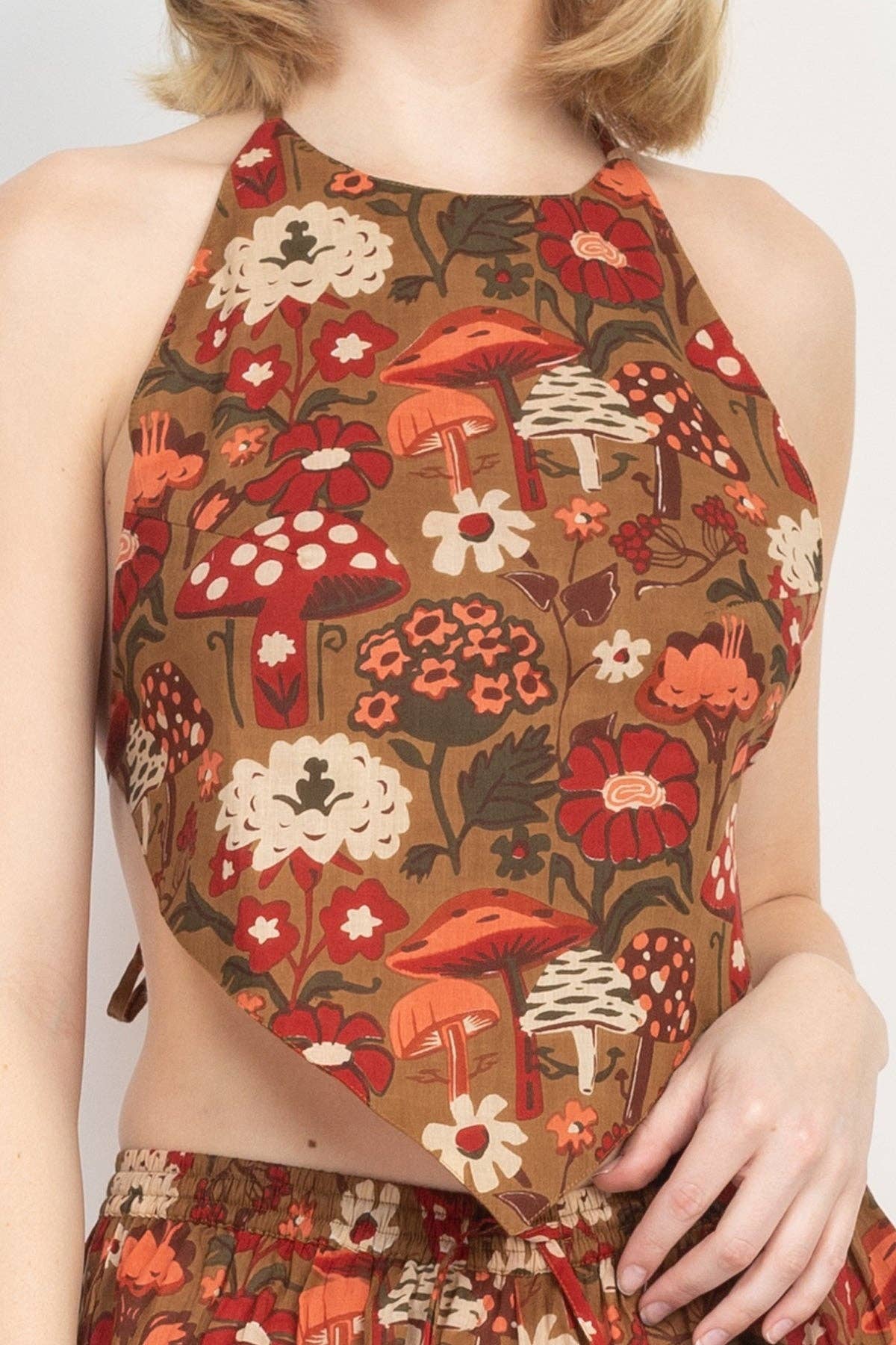 Lakhays Collection Inc. – wholesale Blouse – Women’s – Mushroom Print Halter Top6