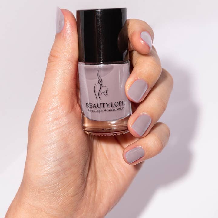 BEAUTYLOPE Pure & Vegan Halal Cosmetics - Wholesale Nail Polish - vegan nail polish, halal nail polish lady taupe1