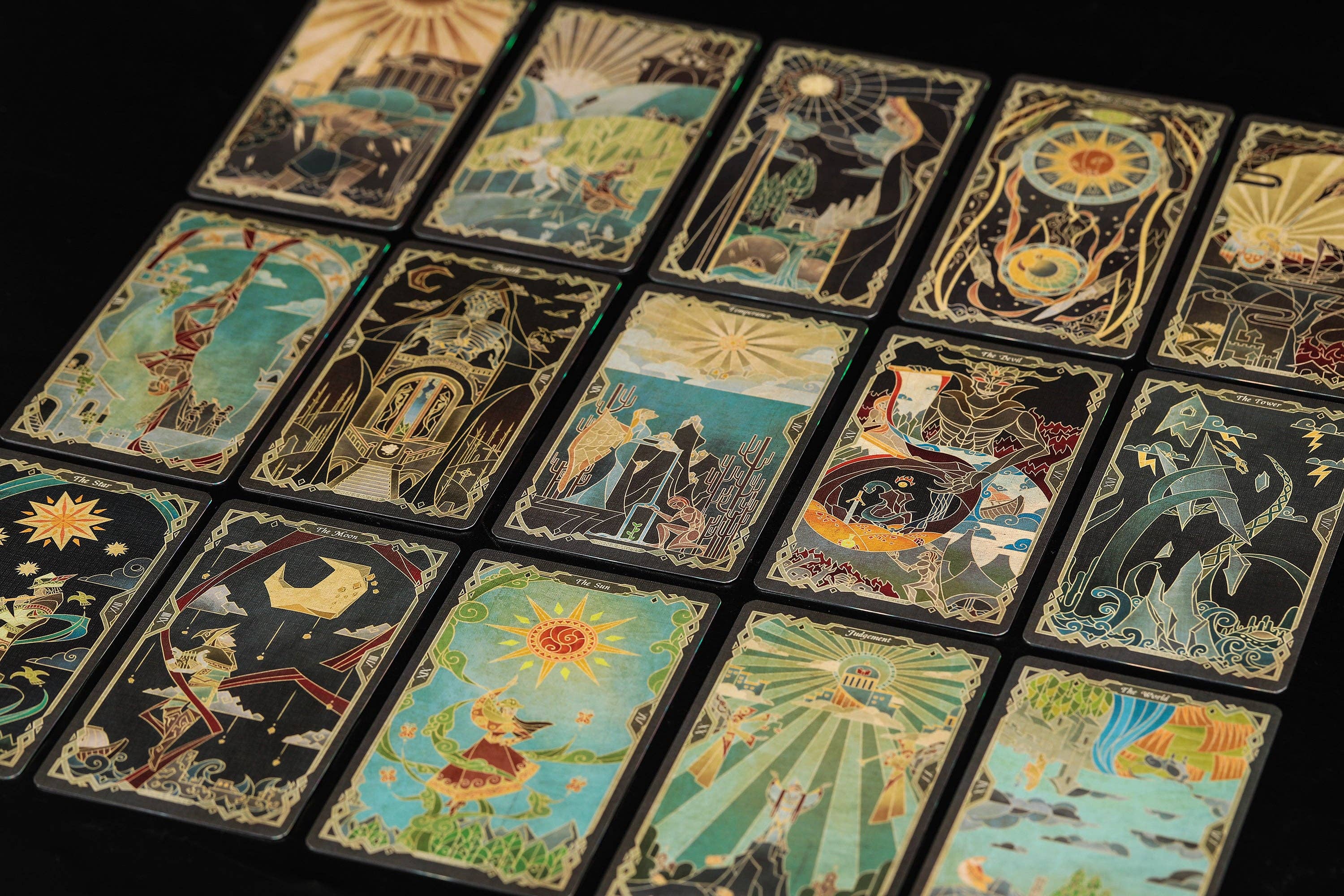 Vermilion Collection – wholesale Tarot cards – Broken Mirror Tarot 5th Edition5