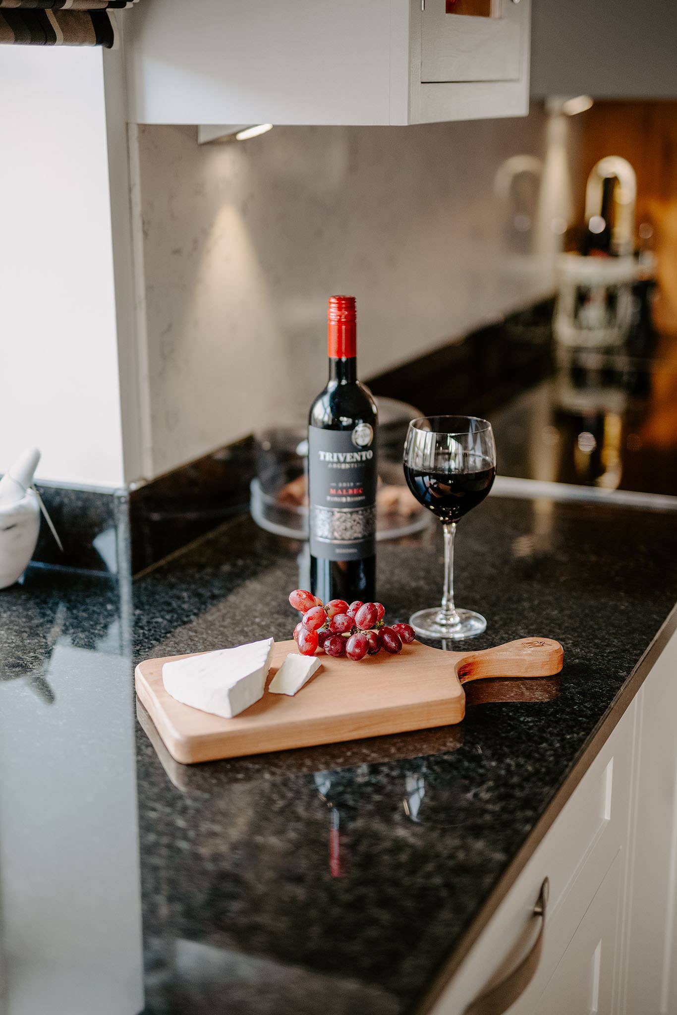 Woodcutter Creations - Vente Planche à découper - Planches de service à manche en bois - Fabriquées à la main - Planches à découper3