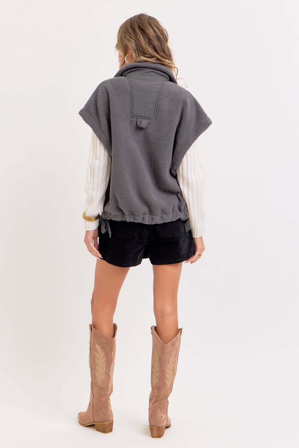 Sweet Lovely by Jen - Wholesale Outerwear Vest - Women's - OVERSIZED FLEECE VEST33