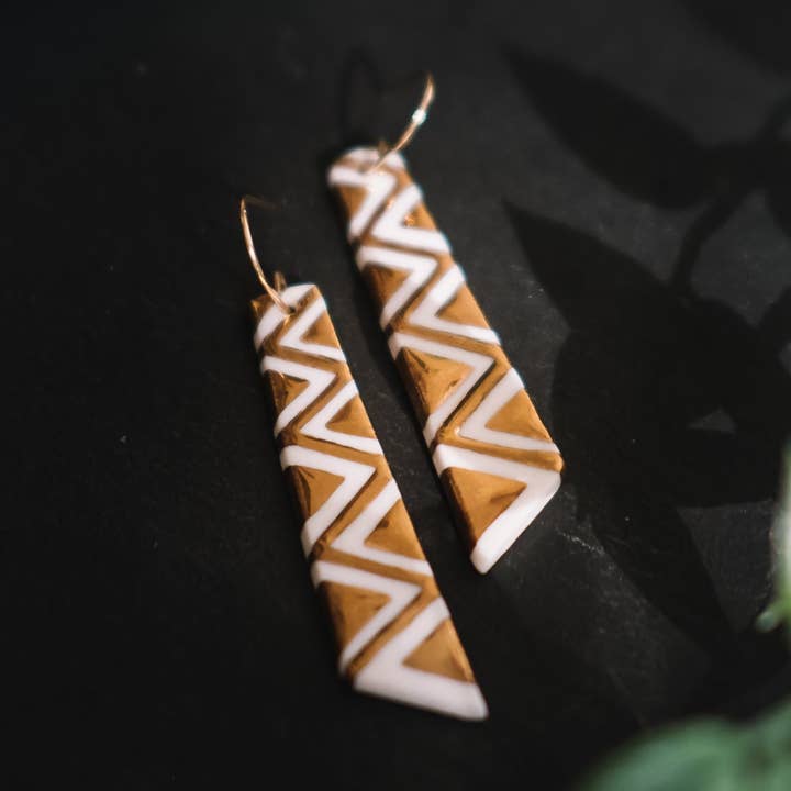 pendientes oro texturizado para venta al por mayor de Remnant Studios