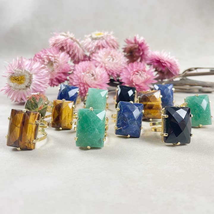 Rechthoekige edelsteen met gouden facet, verstelbaar voor wholesale door Ewelina Pas Jewelry