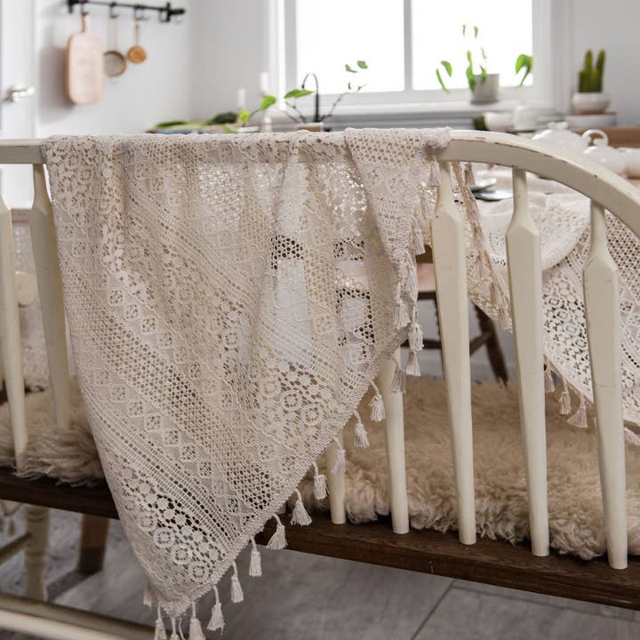ACCITY - Wholesale Tablecloth - CROCHET HOLLOW TABLECLOTHS WITH TASSELS_CWMM0021