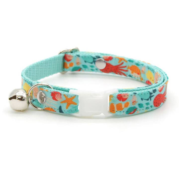 « Ocean Life » - Collier de plage aquatique pour chat pour la vente par Made By Cleo