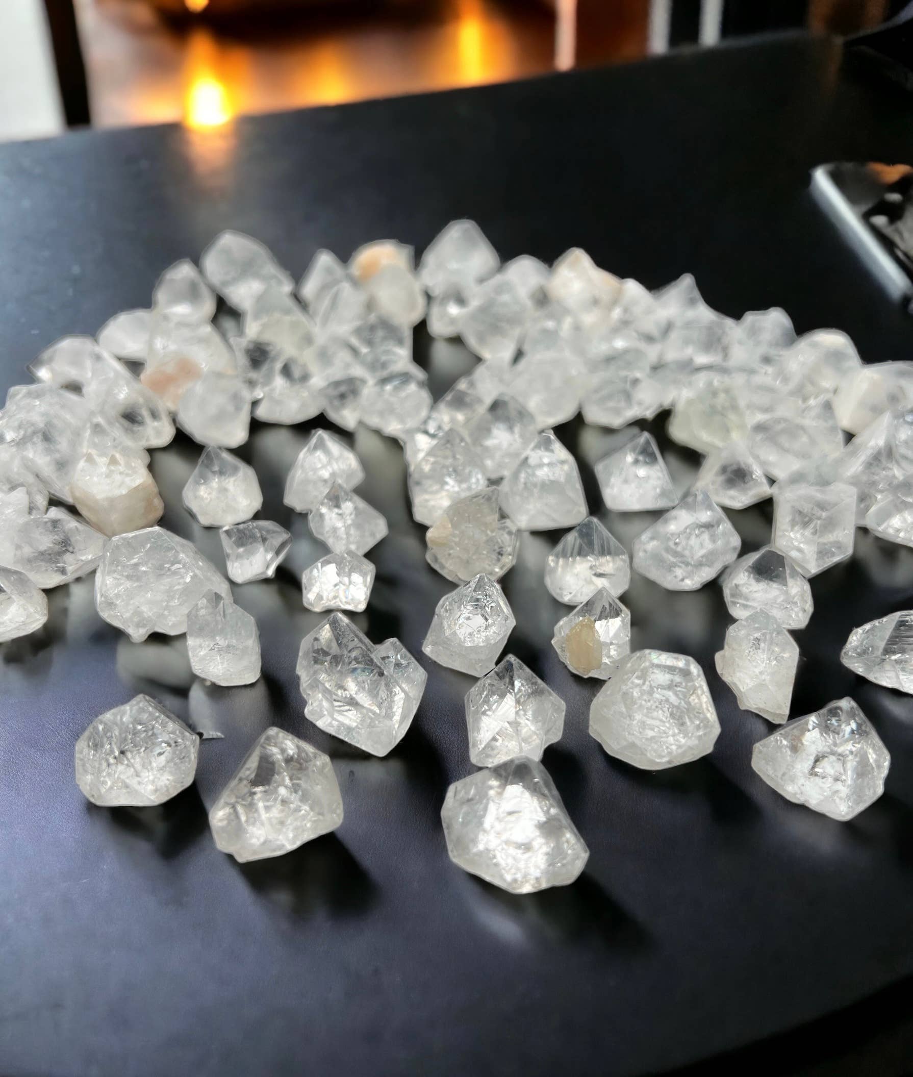 Raj Minerals Inc - Wholesale Spiritual Stone/Crystal - Apophyllite Tips Small - 100 pcs1