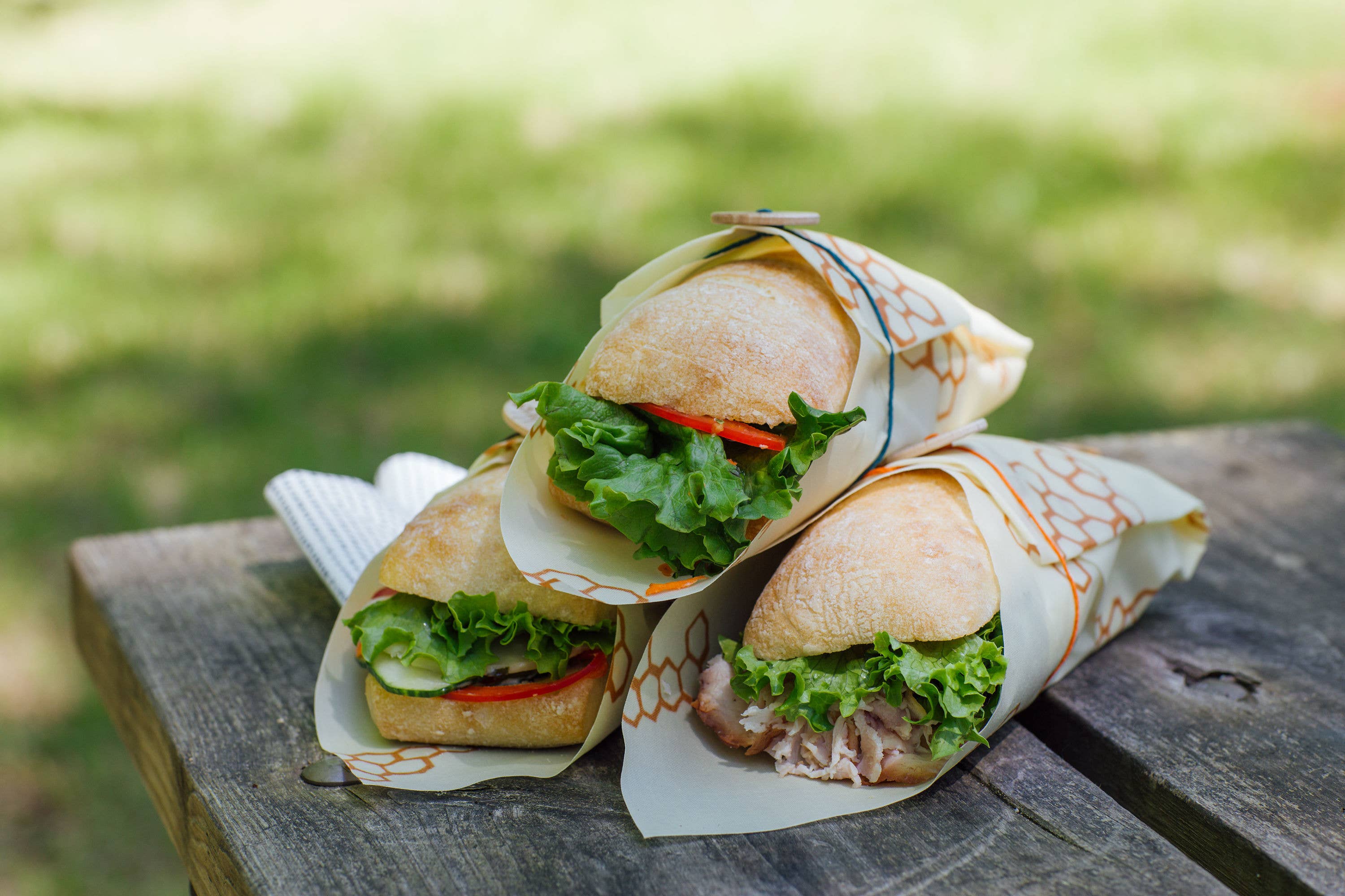 Bee's Wrap - Wholesale Food Storage Wrap/Bag - Sandwich Wrap - Honeycomb6