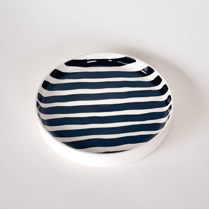 Small plate Stripes - vulcano black for wholesale by Magazin Minori