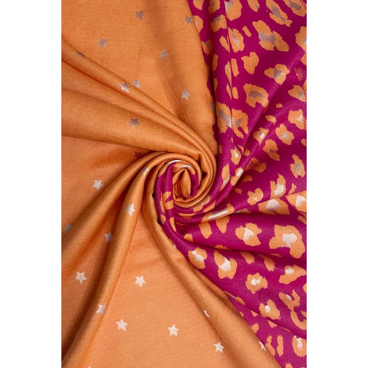 Fashion Scarf World - Vente Écharpe – femme - Écharpe réversible à imprimé étoile et léopard avec bords effilochés10