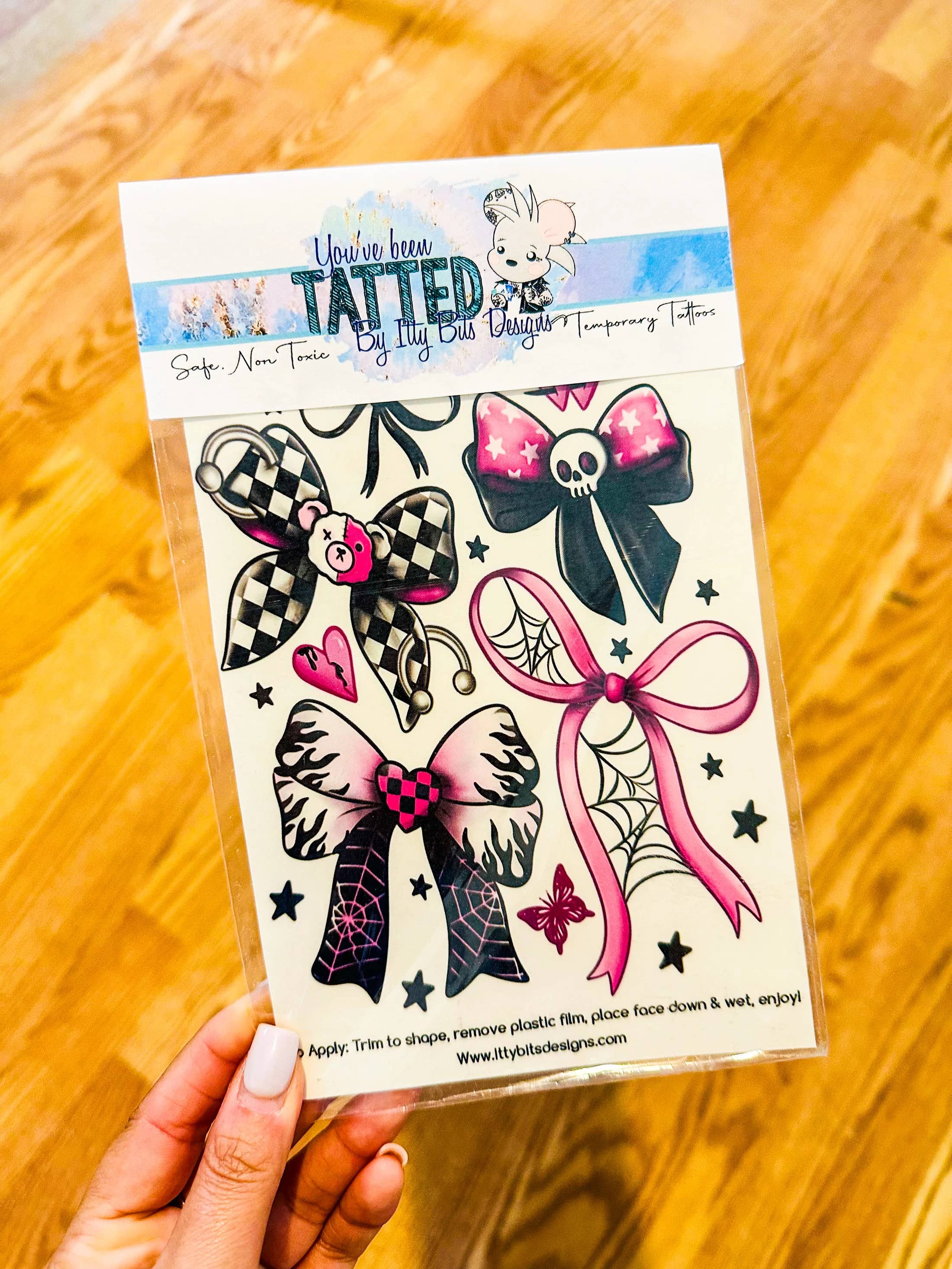 Itty Bits Designs - Wholesale Temporary Tattoo - Rocker Croquette Bows Temporary Tattoos