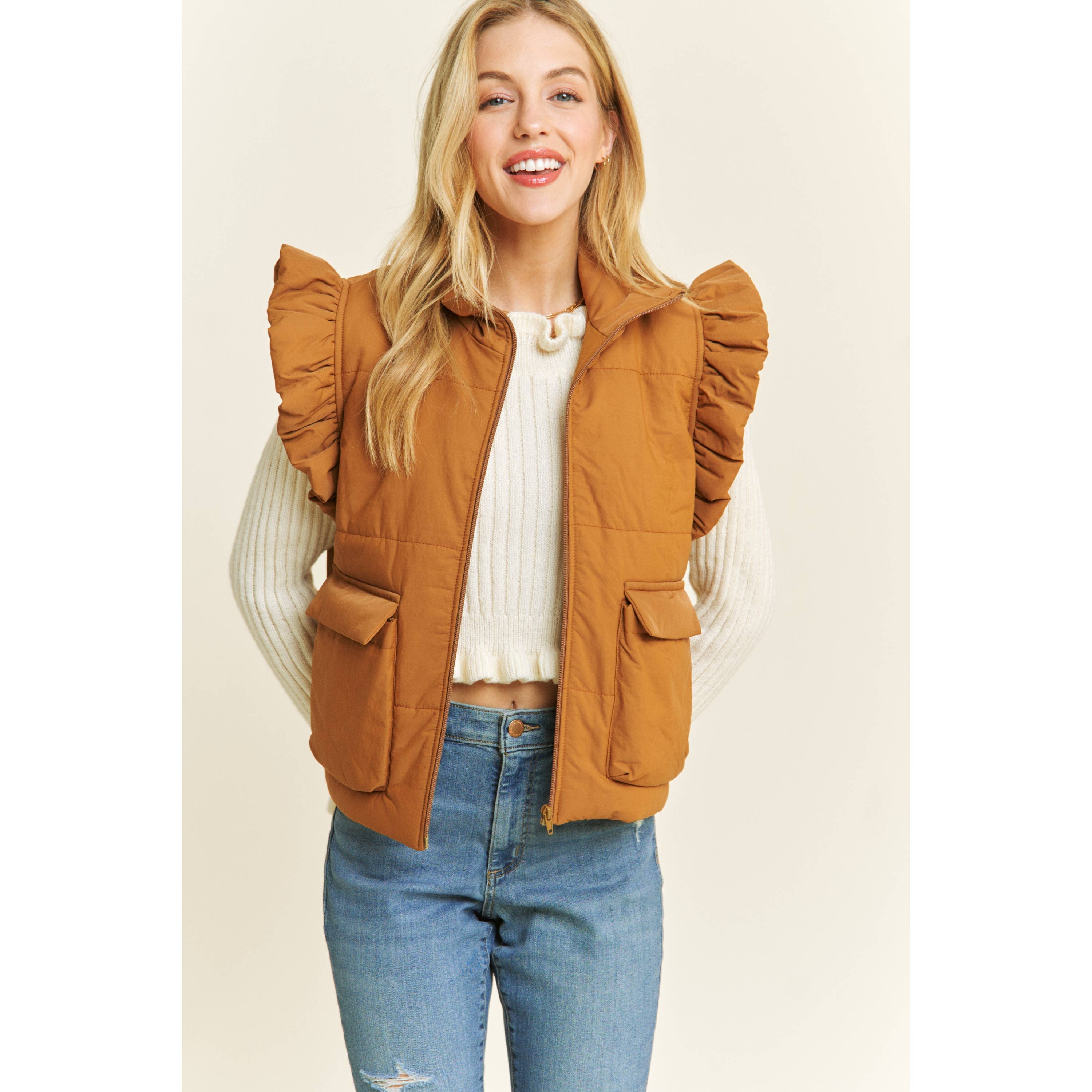 Sweet Generis - Vente Veste sans manches – femme - Veste matelassée zippée Everyday avec détails volantés aux emmanchures11