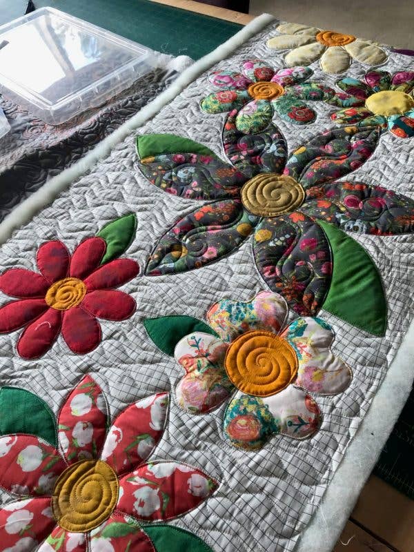 Free Bird Quilting Designs - Wholesale Craft sewing kit - 9. Blossoms Table Runner Pattern2