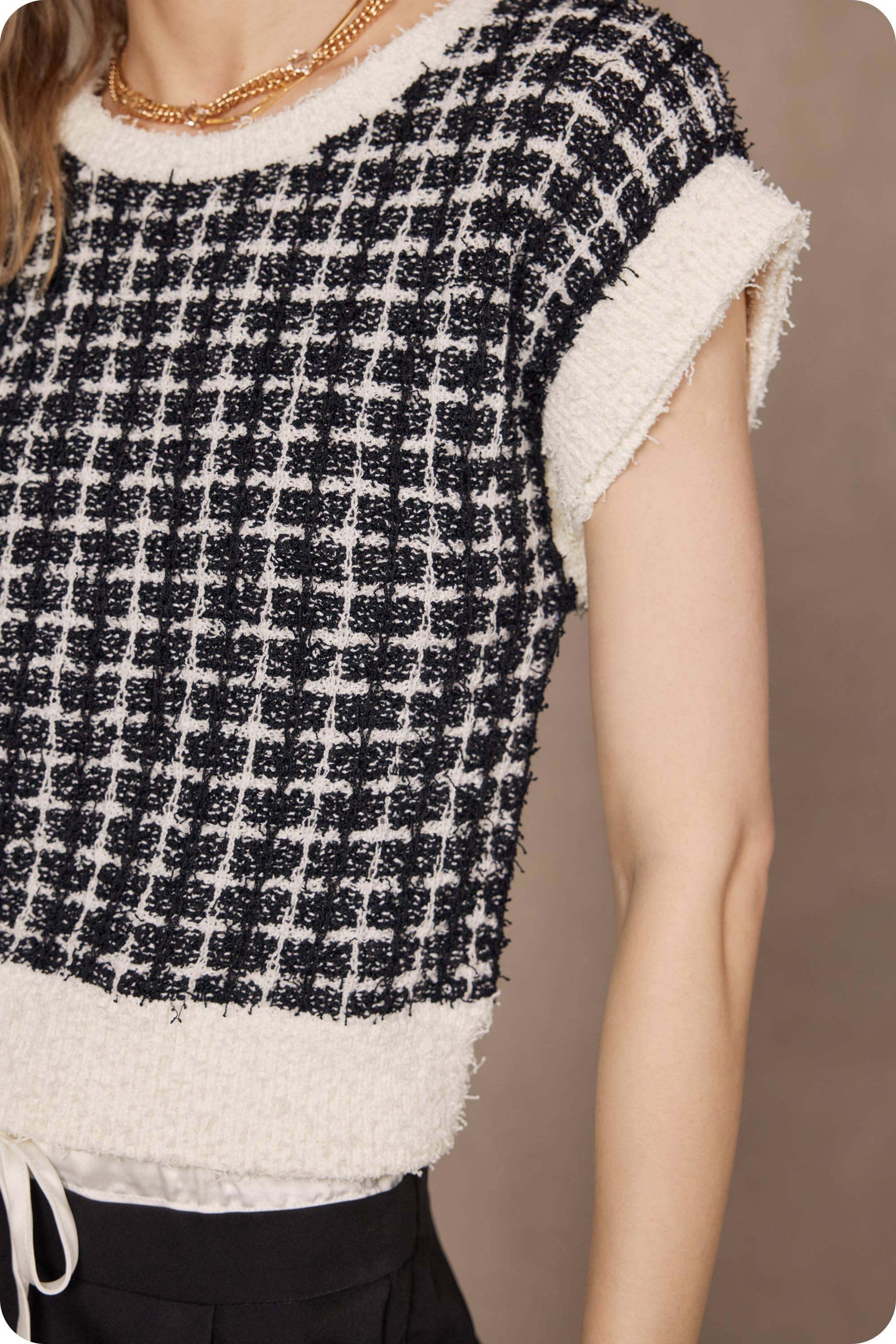 Strut & Bolt - Wholesale Blouse - Women's - Sleeveless Check Tweed Knit Sweater Top2