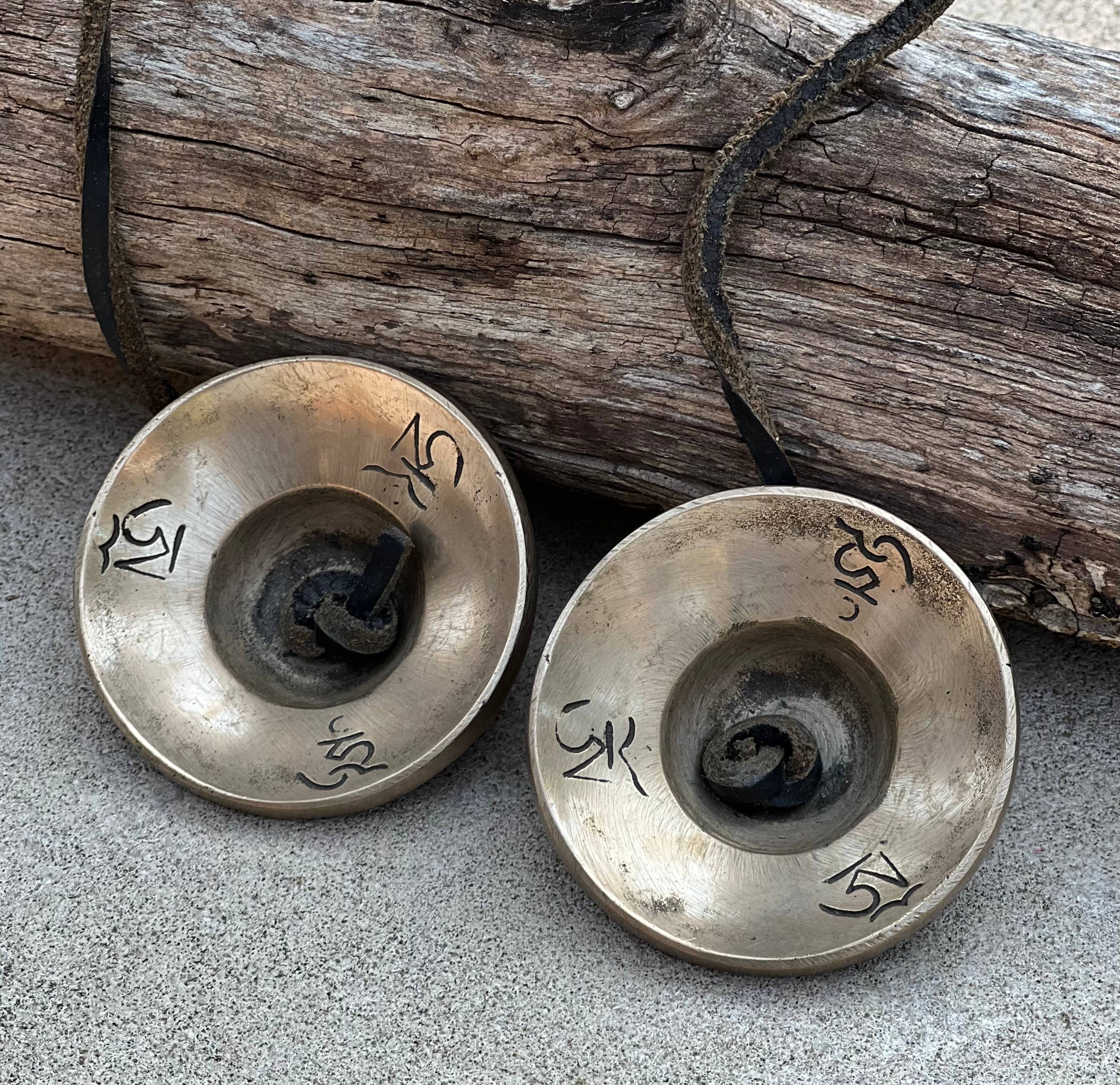 Lungta Imports - Wholesale Musical Instrument - Tibetan Buddhist Meditation Om Mani Padme Hum Tingsha Cymbal3