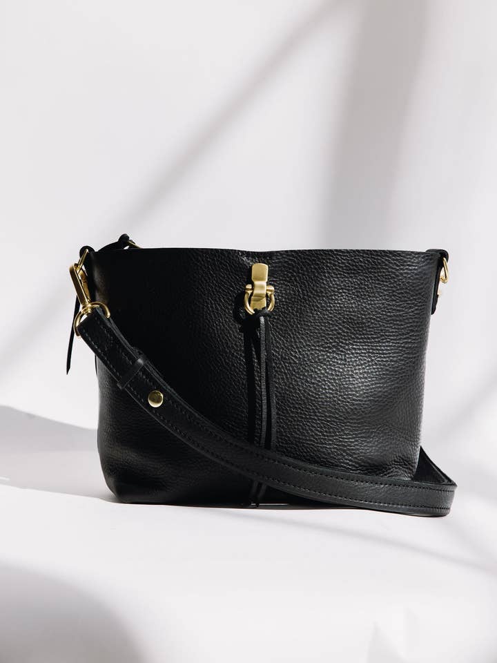 CHLOÉ bucket bag for wholesale by Covet