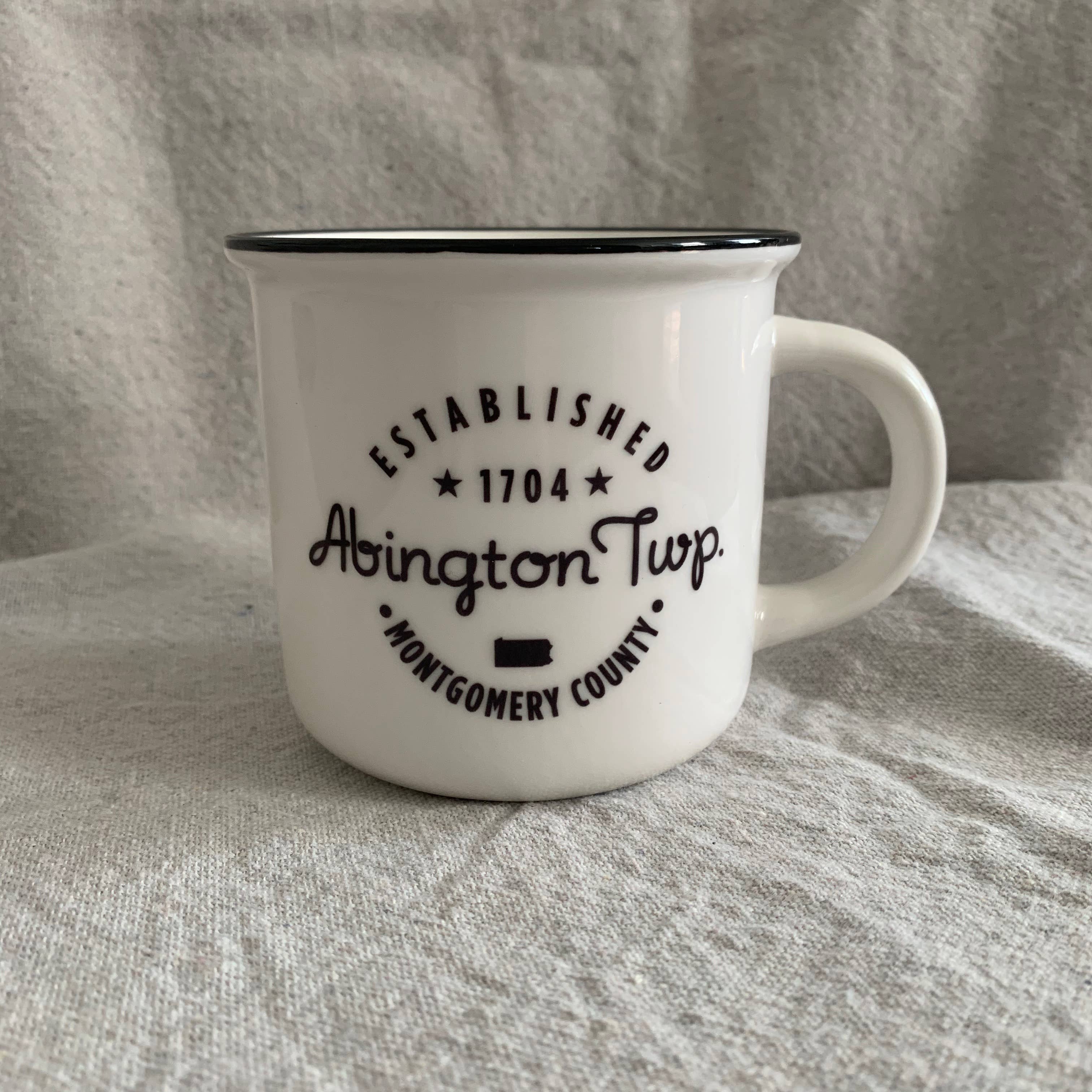 B.Berish - Venta al por mayor Taza - Diseño de ubicación personalizada Black Lip Ceramic Camper 13oz. Taza1