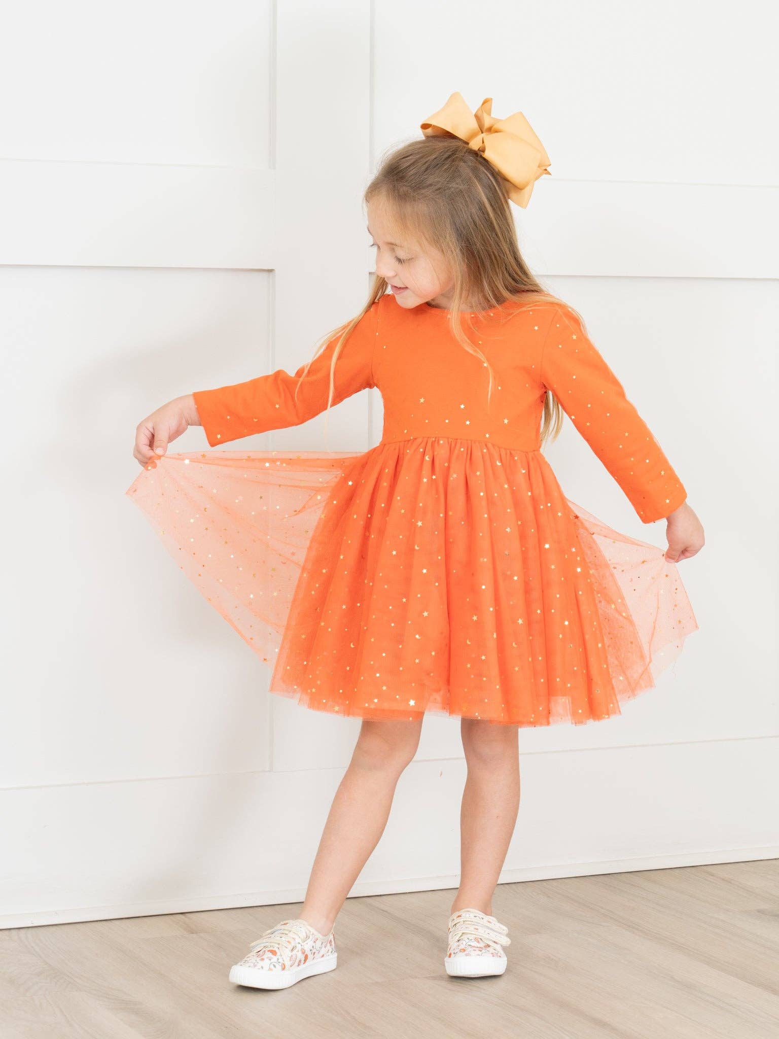 Marie Nicole Clothing - Wholesale Lifestyle Sneakers - Kids - Girls' Canvas Velcro Sneaker in Floral9