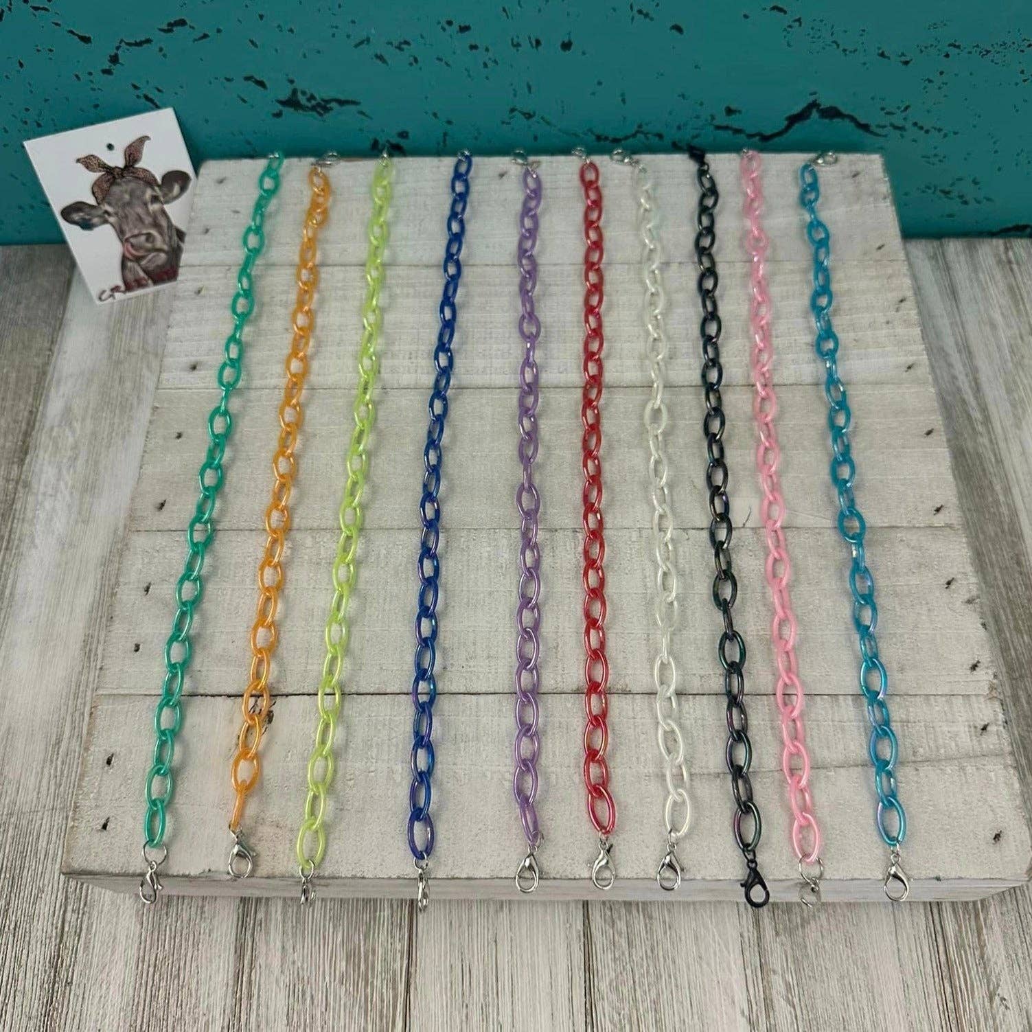 Crazy Heifers Wholesale - Wholesale Hat Accessory - Women's - Trucker Hat Chains V215