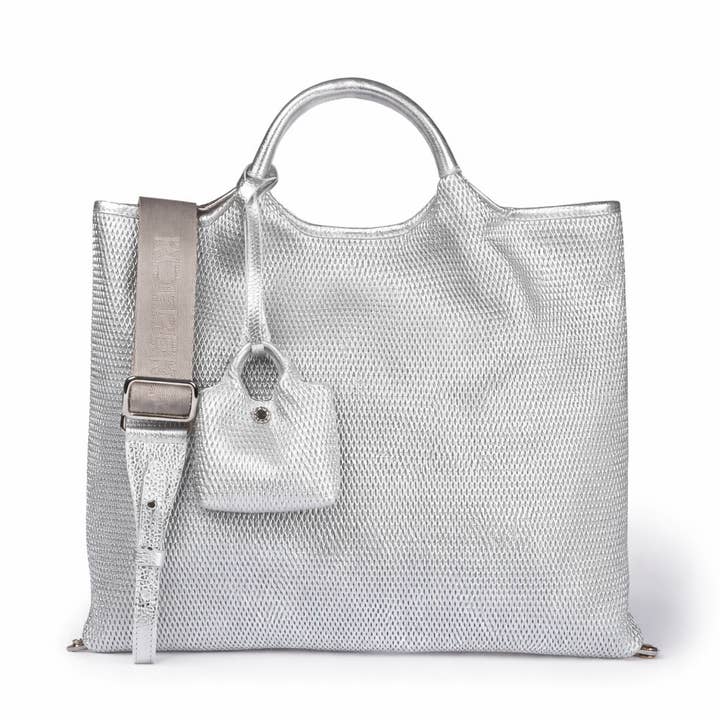 Joy Yuma 5 en 1 sac en cuir transformable avec bandoulière amovible et charms porte-AirPods pour la vente par Roberta Gandolfi