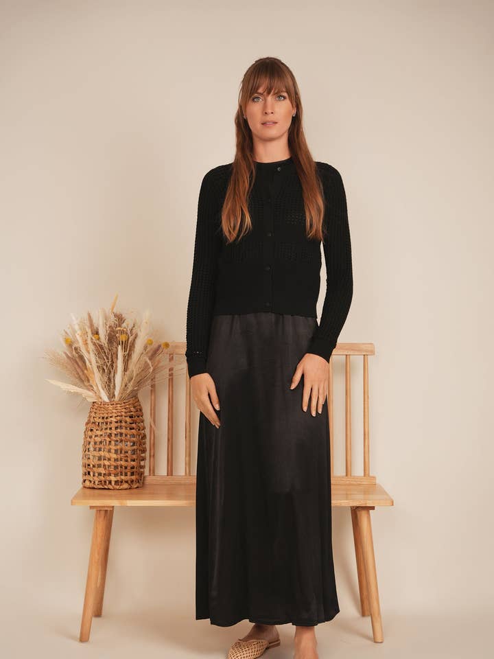 Cardigan court en crochet pour la vente par Hush.Shop