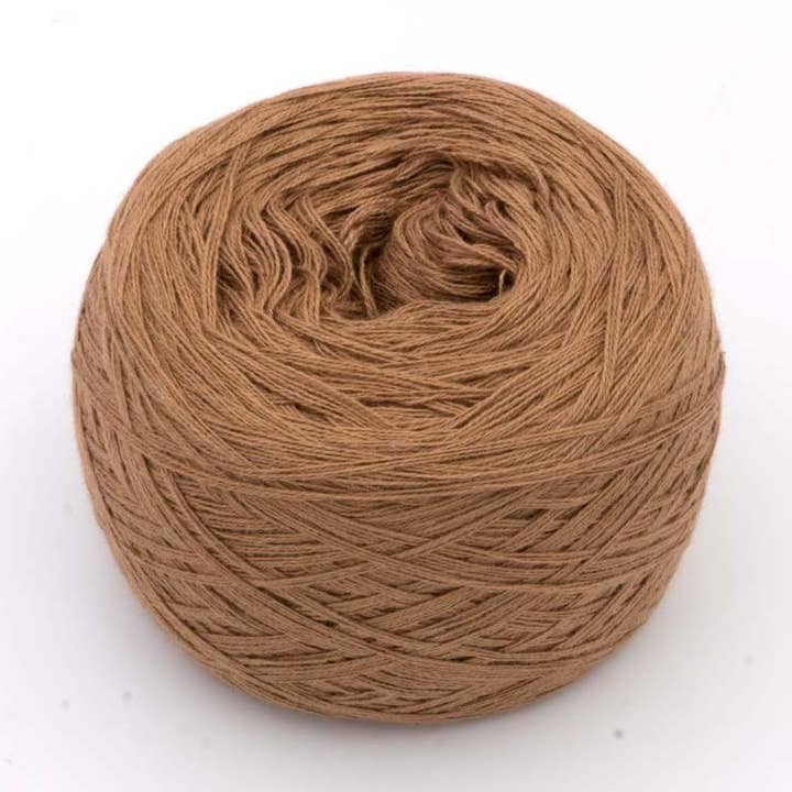 Einfarbiges gefachtes Garn "Mocca" für den Großhandel von Chiemseegarn
