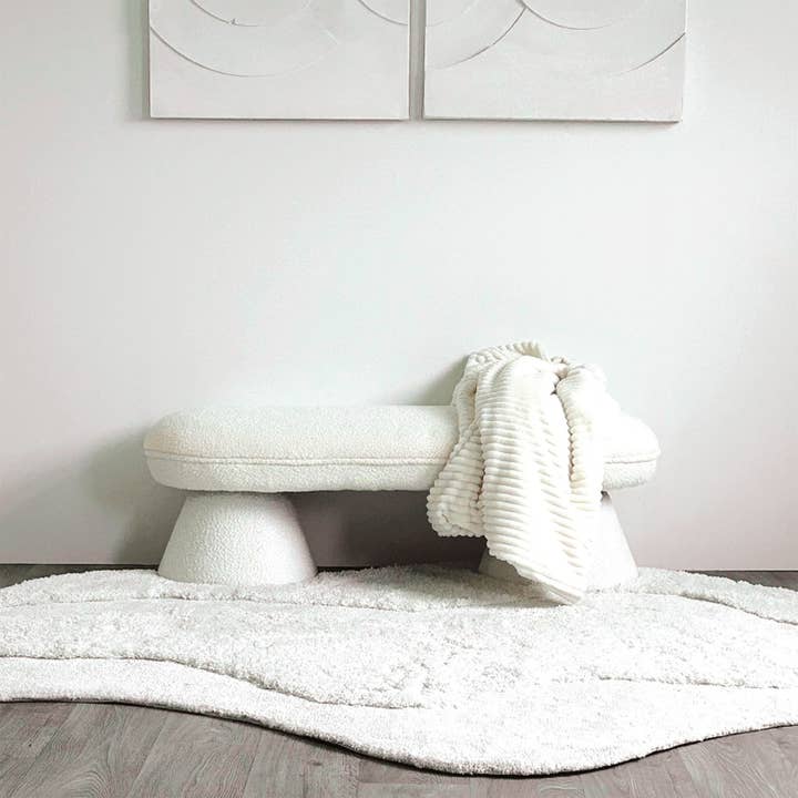 Opjet Paris – Engroshandel Bænk – Edouard bænk med boucle-stof i naturlig farve L117 x B42 x H37,5 cm1