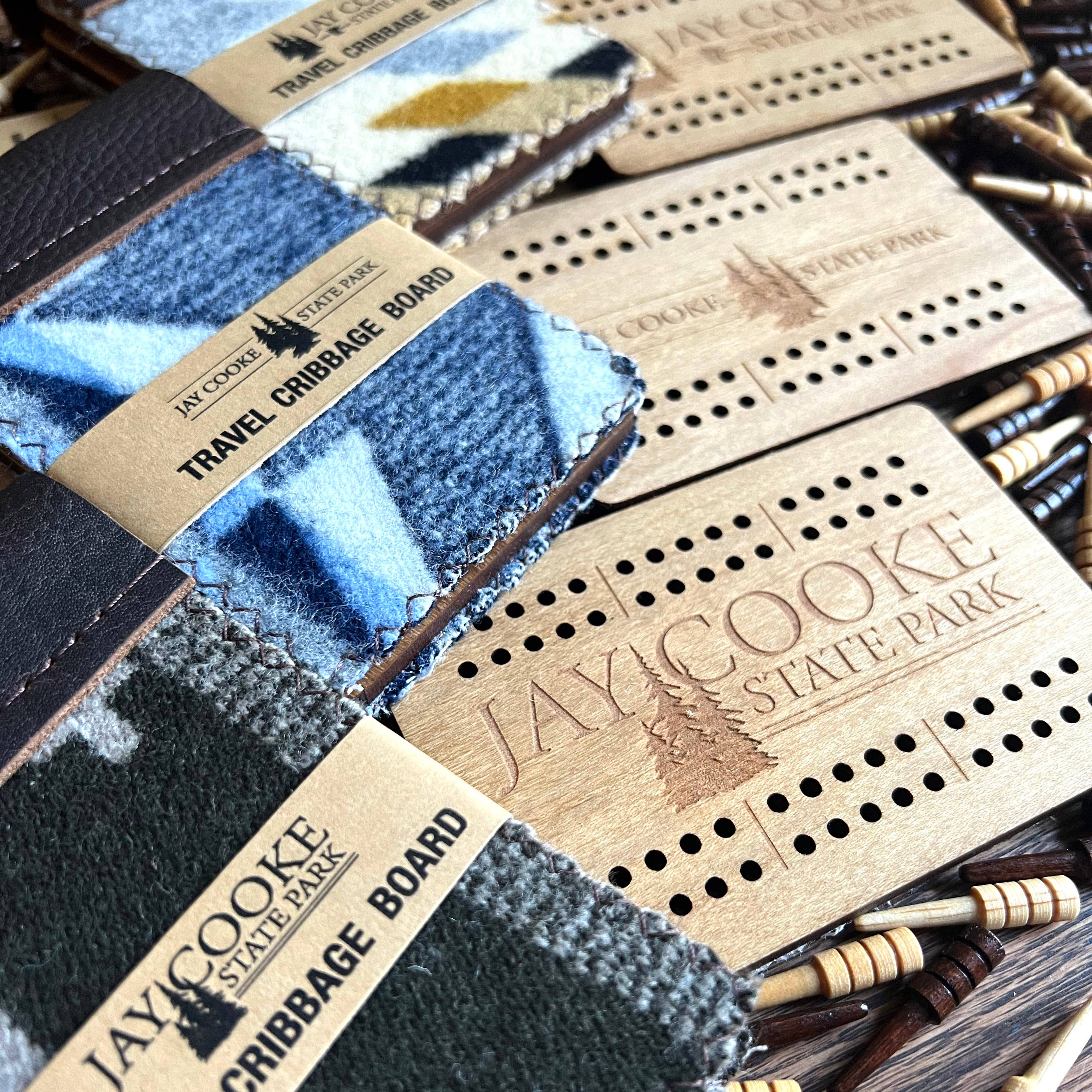 North Country Craft - Wholesale Board Game - Travel Cribbage Board7