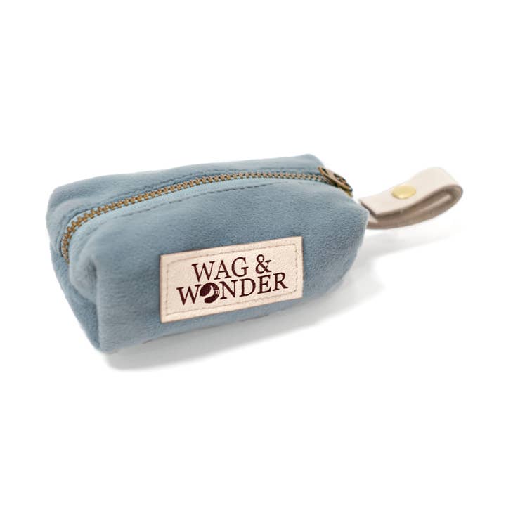 Wag & Wonder - Vendita all'ingrosso Dispenser di sacchetti per la cacca - Portasacchetti per rifiuti Dog River - Sacchetto in velluto per animali all'ingrosso0