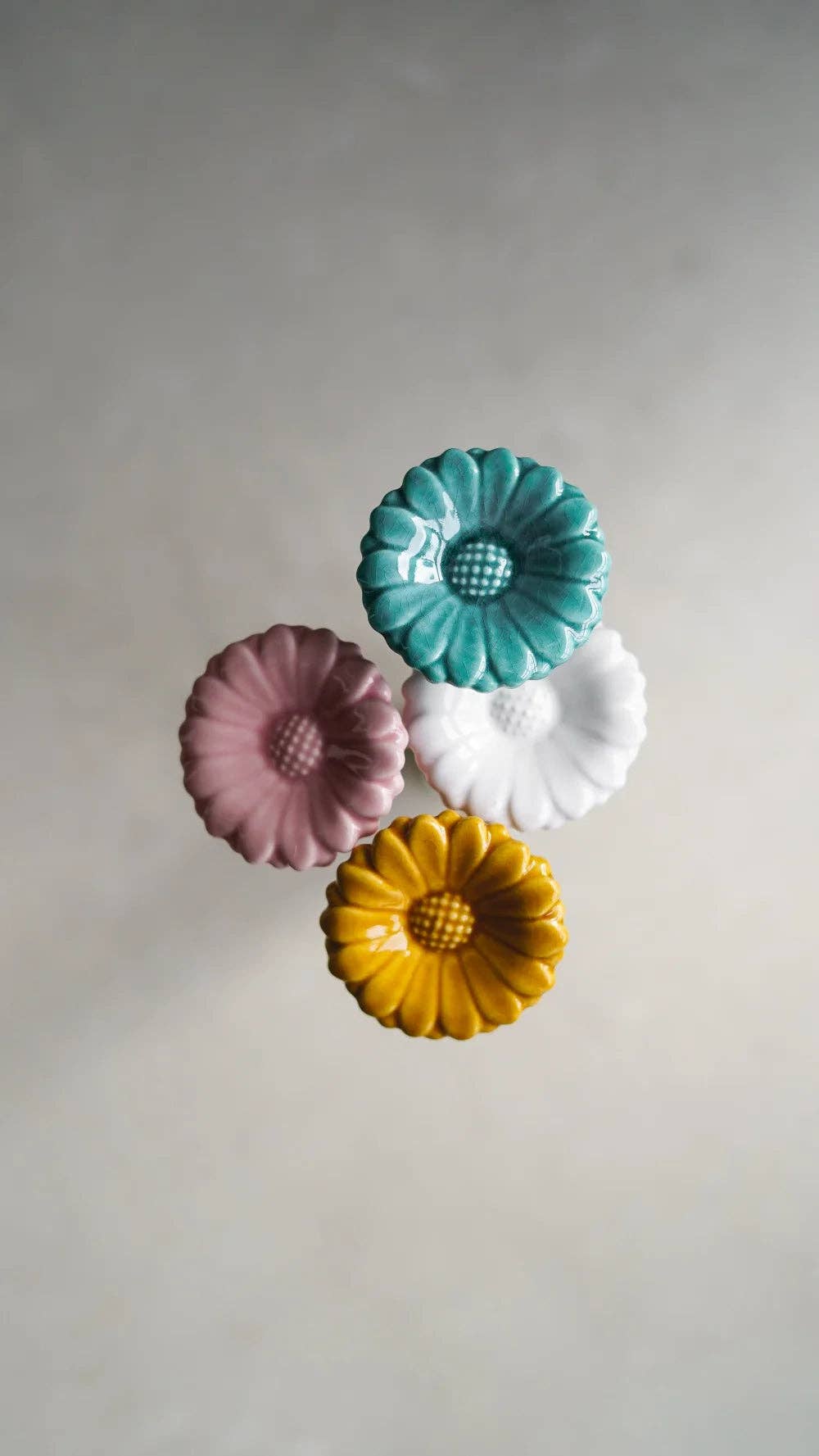 CerAmor Cerâmica – wholesale Konstgjorda blommor – Kamomillblomma i keramik2