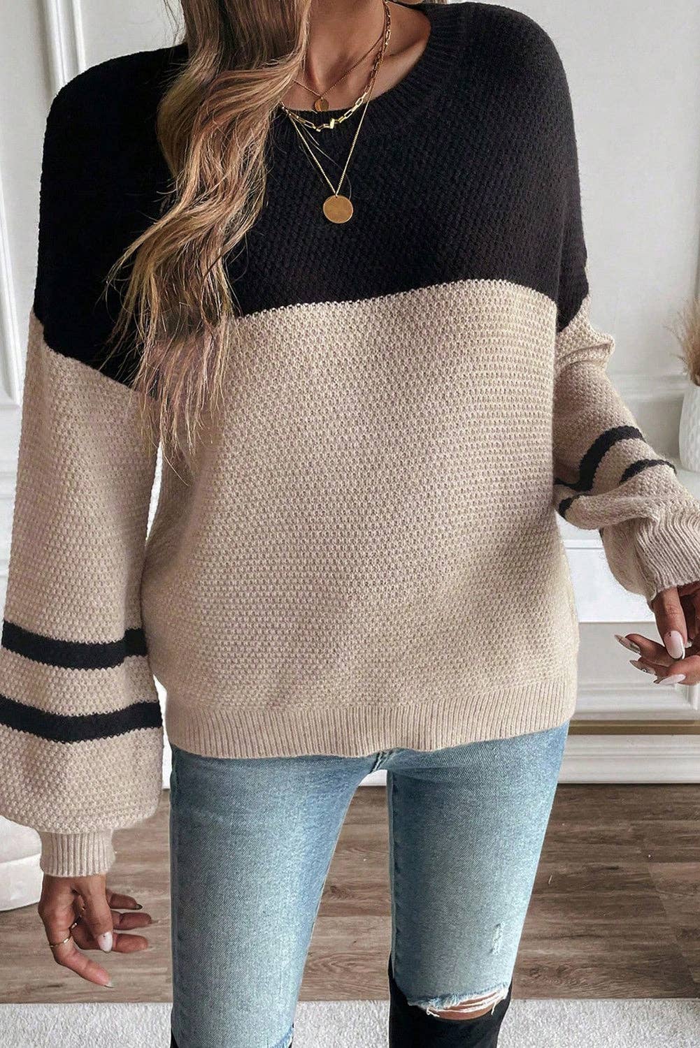 Suhkasana – wholesale Knitted jumper – Women′s – Parchment Color Block Knit Striped Sleeve Detail Casual Sweater4