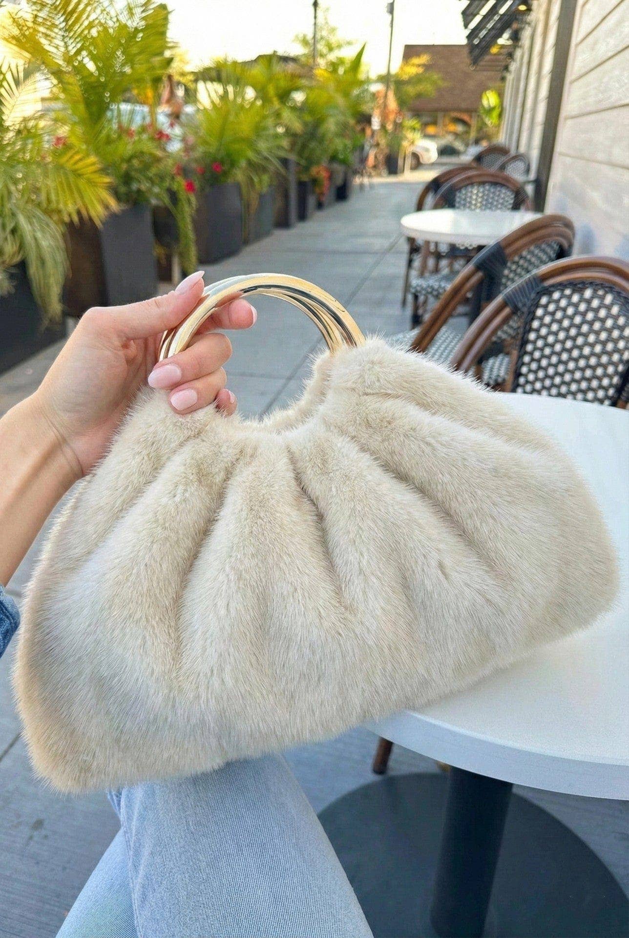 MiMi Wholesale - Wholesale Clutch Bag - Women's - 28823F Faux Fur Clutch Bag With Ring Handle2