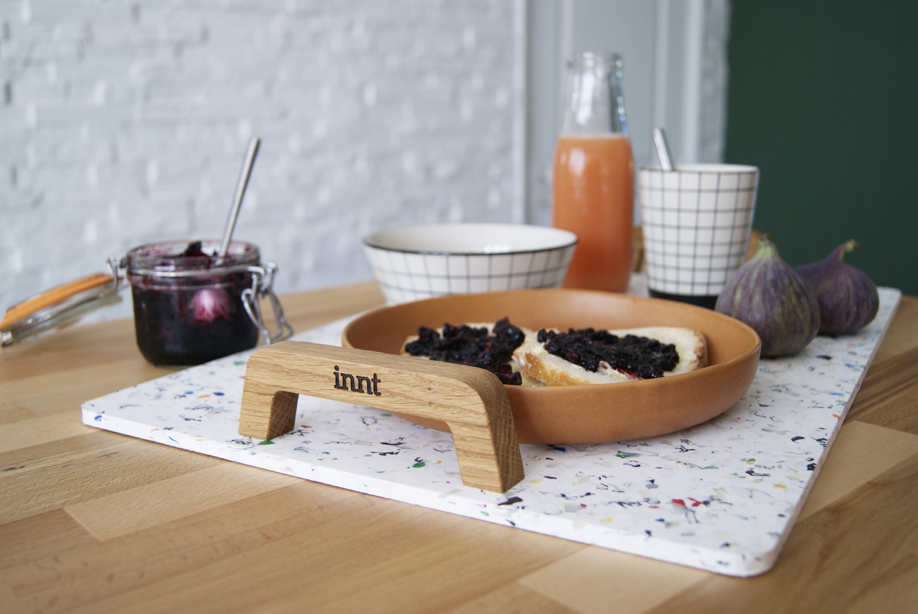 innt - Wholesale Serving Tray - Innt floral tray2