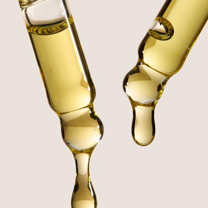 Under Luna – Engroshandel Hovedbunds-/hårkur – WHS - Humle-infunderet Vækstserum 60 ml1