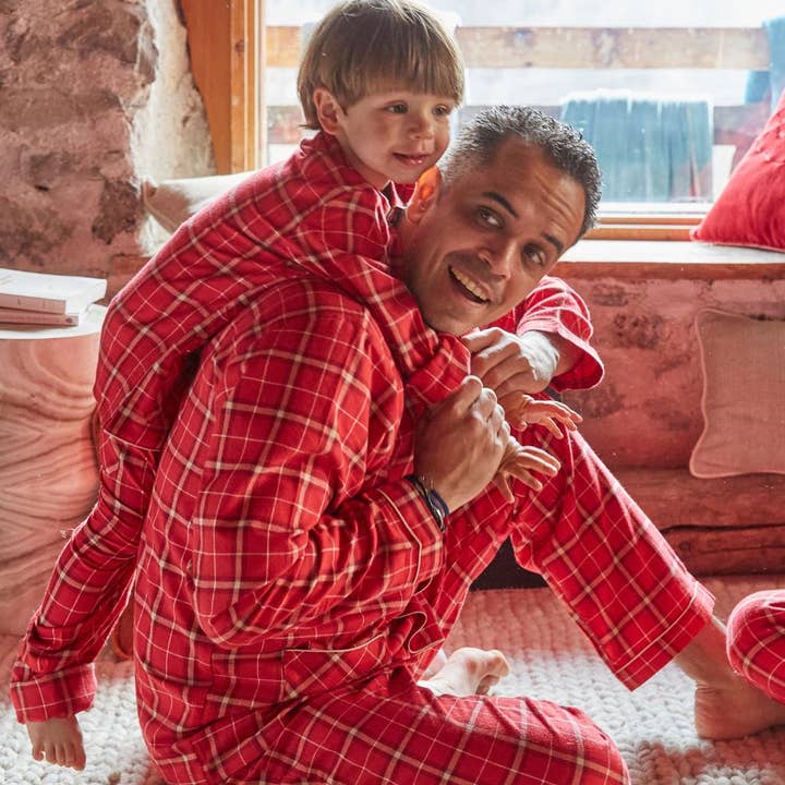 Sylvie Thiriez - Wholesale Sleepwear Set - Unisex - Men's pyjamas Glasgow3