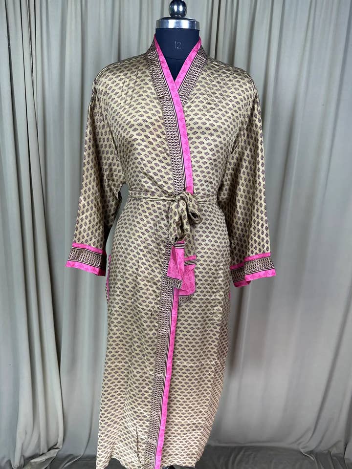 Kimono Vintage de Crepe de Seda Boho Robe Roupa de Lazer Cobertura de Praia por atacado de The Eastern Loom