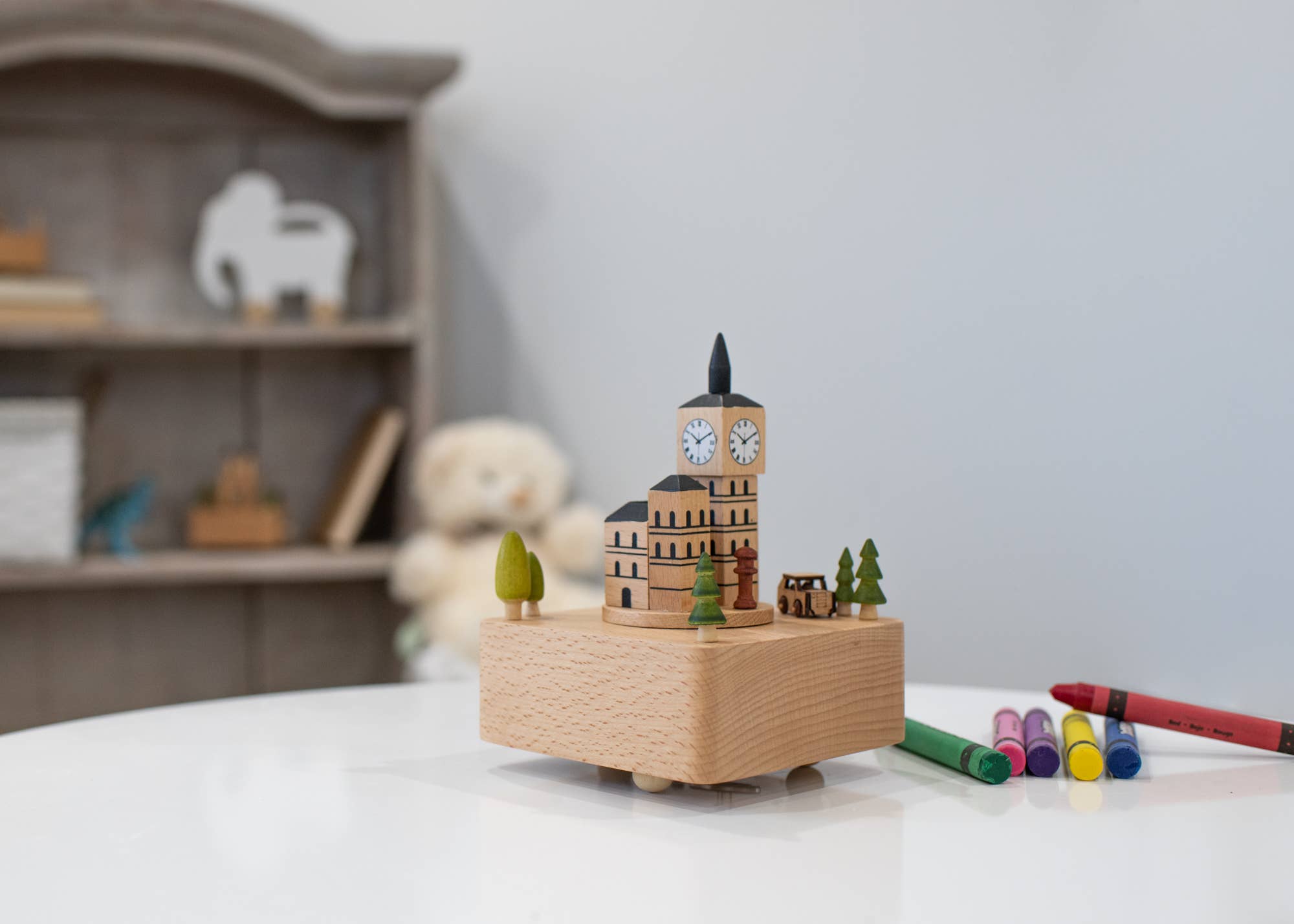 EAST AVENUE - Wholesale Decorative Tabletop Object - Big Ben Car Woodgrain 6 inch Beech Wind-Up Musical Figurine5