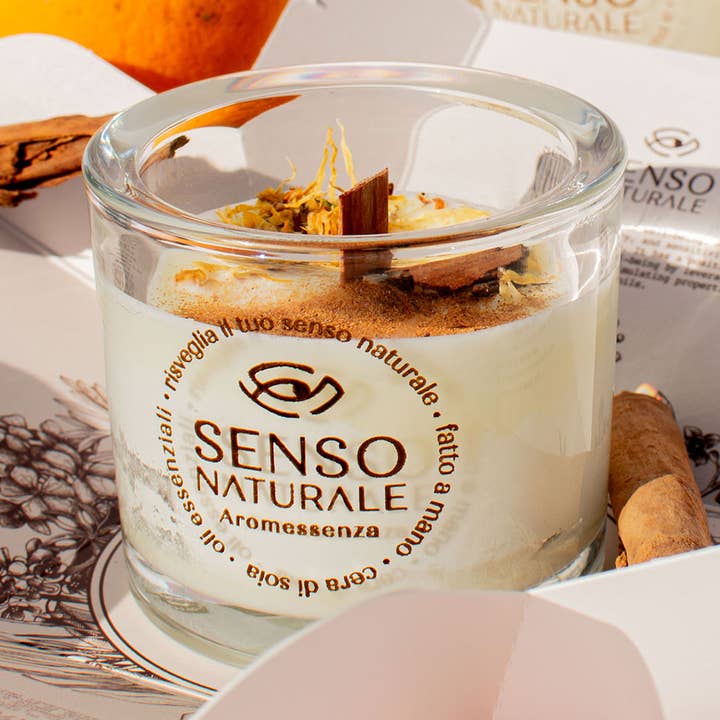 Scented Soy Candle ORANGE AND CINNAMON with Wood Wick for wholesale by KP Pharma